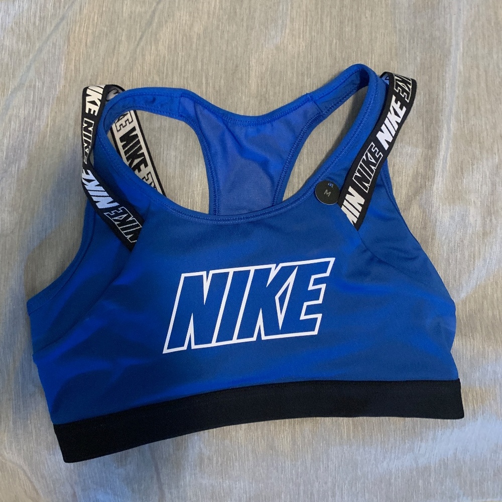 NWOT Nike Sports Bra